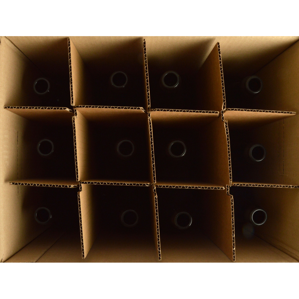 Bouteille de bière Belge 75 cl, brune, couronne 26 mm, boîte 12 pcs